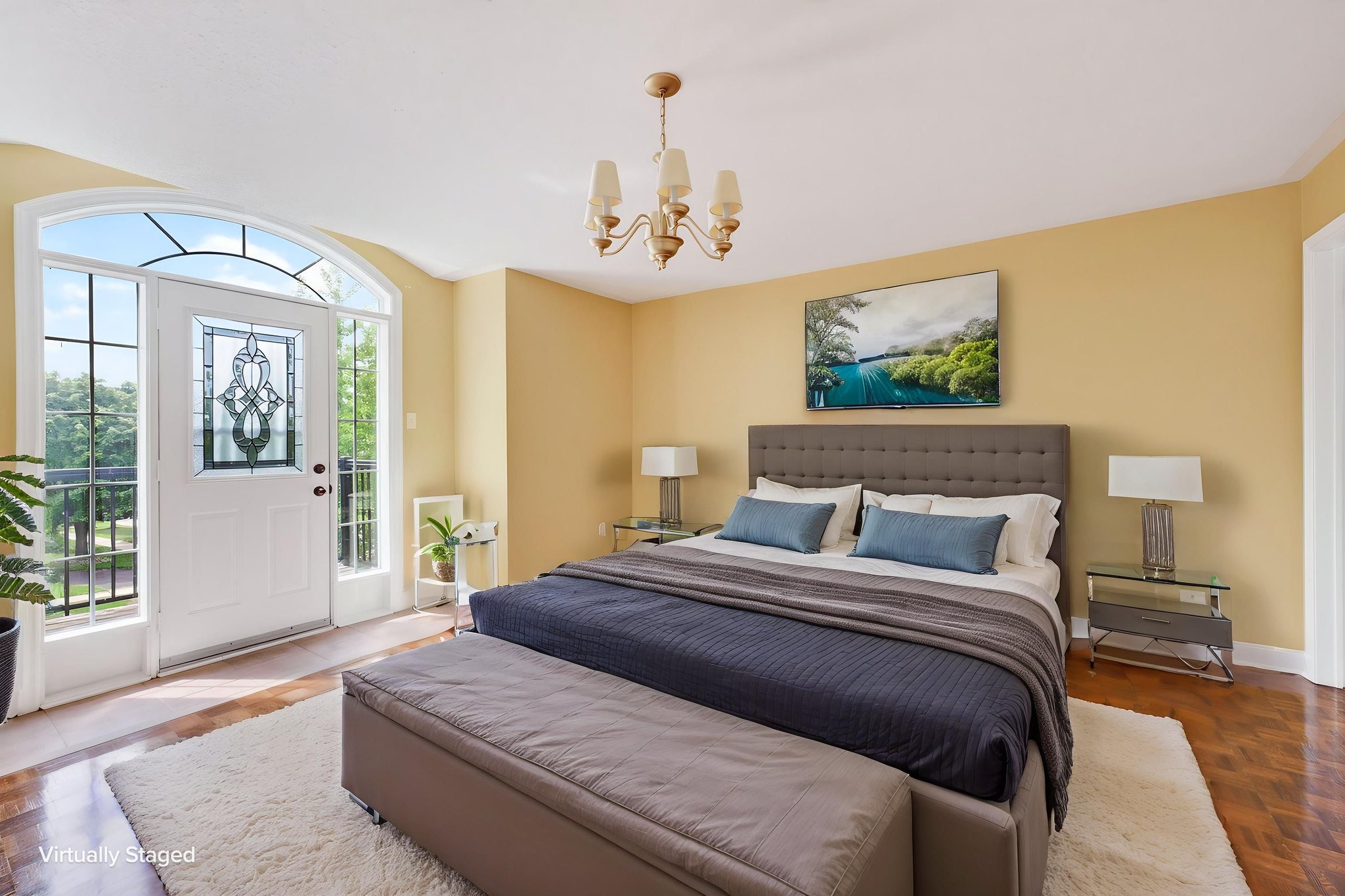 Second bedroom with balcony